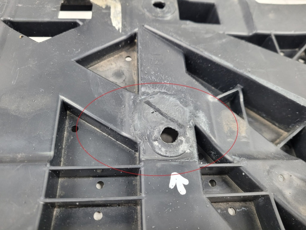 Zaštita Płyta podłoga zderzaka prednja pod zderzak Toyota Aygo X 22-