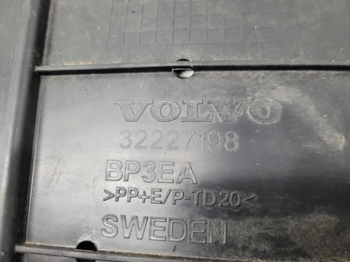 Zaštita Płyta podłoga zderzaka prednja Volvo V60 II 2 S60 3 III 18-24