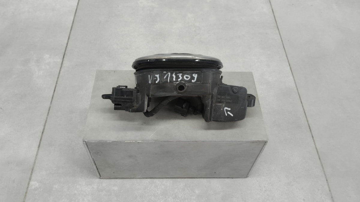 Zaštita portu ładowania klapka wlewu emblemat Volkswagen Golf VII GTE 5GE853396