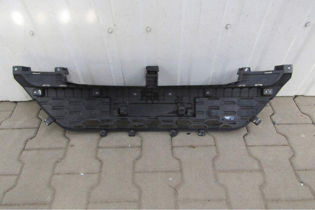 Maska (grill) Kratka zderzaka SsangYong Rodius 12-15