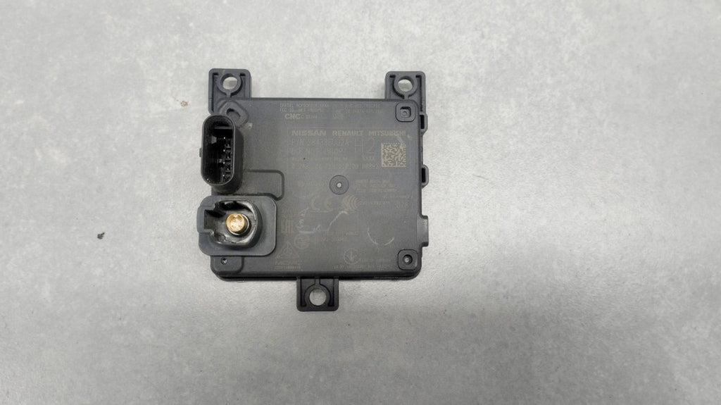 RADAR DISTRONIC CZUJNIK MODUŁ RENAULT NISSAN 2843386uu2a 0203304719