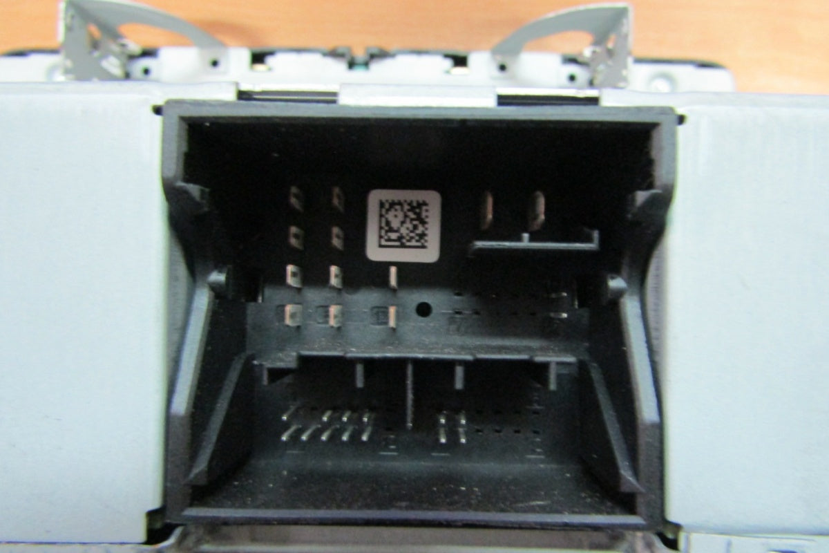 RADIO 5E0035875 SKODA OCTAVIA III