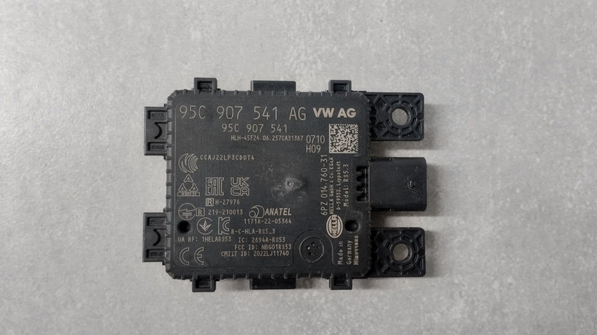 Radar sensor distronic moduł ACC + Obudowa / VAG nr 95C907541AG