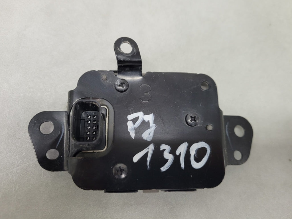 Radar sensor distronic Toyota Yaris IV 4 Cross