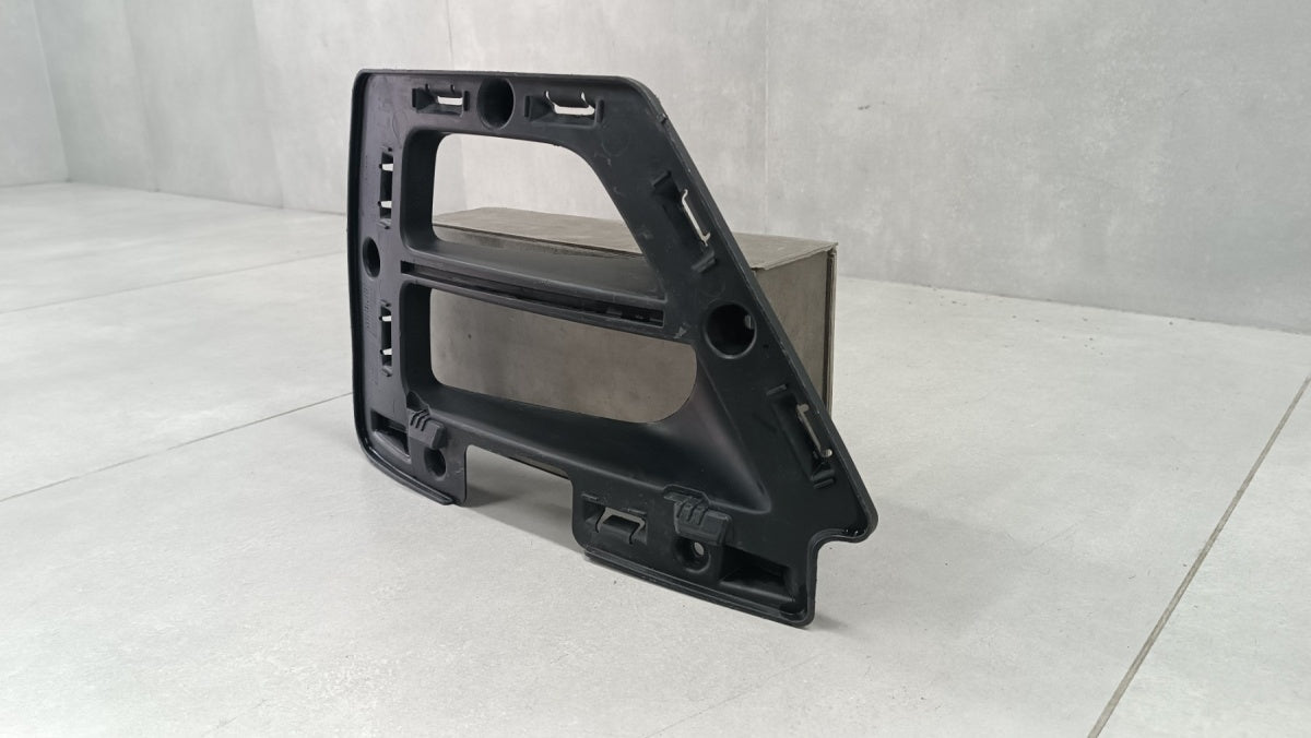 Mocowanie kratki zderzaka prednji lijevi Volkswagen VW Golf VII R 5g0853949D