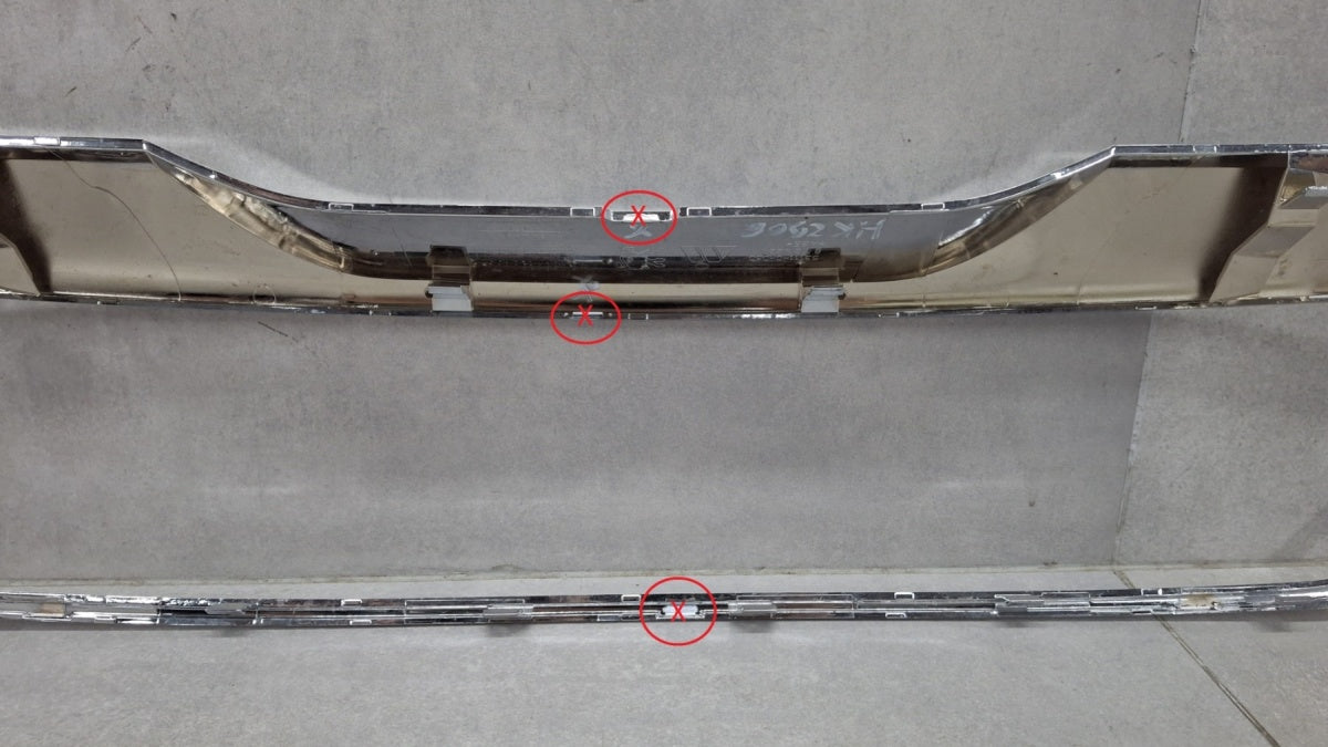 Maska (grill) Ramka hrom a atrapy prednja Peugeot 108 14-22
