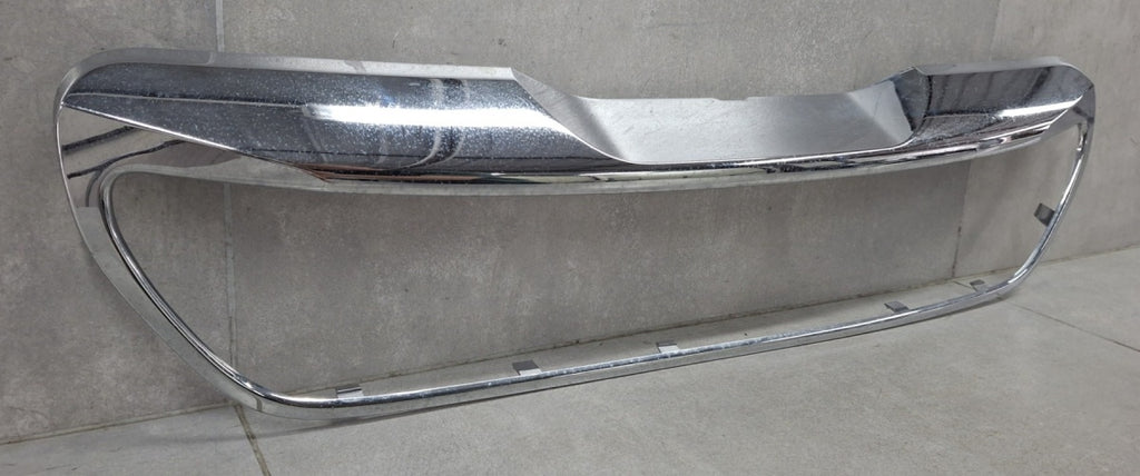 Maska (grill) Ramka hrom a atrapy prednja Peugeot 108 14-22
