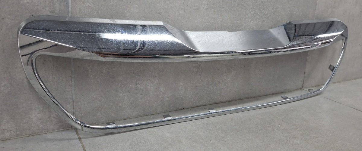 Maska (grill) Ramka hrom a atrapy prednja Peugeot 108 14-22