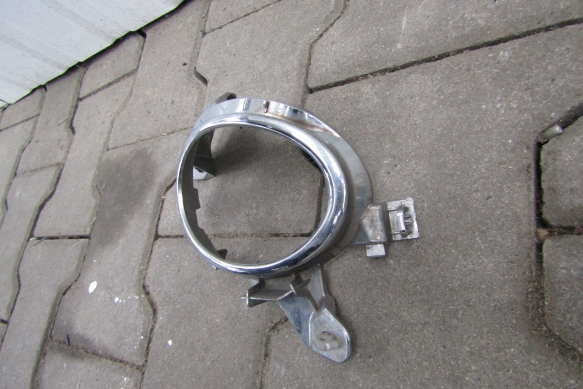 Ramka hrom obudowa halogen desni LEXUS IS 250C 13- LIFT