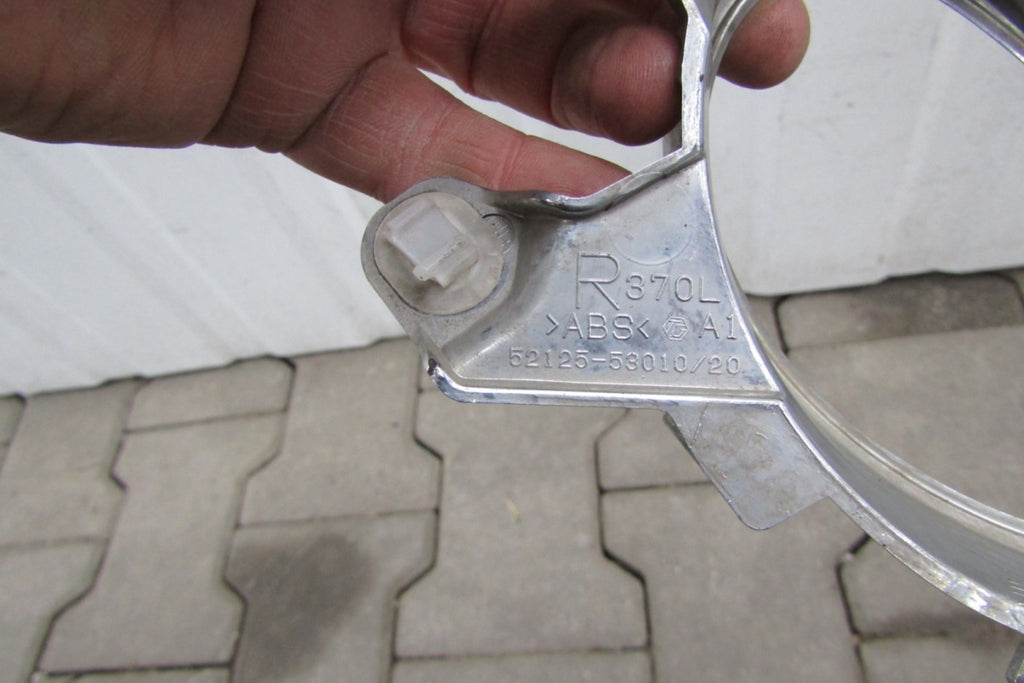 Ramka hrom obudowa halogen desni LEXUS IS 250C 13- LIFT