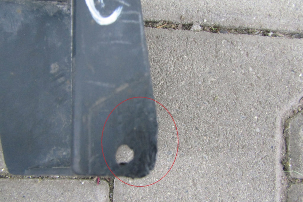 Prednji branik OSŁONA PŁYTA POD RENAULT MEGANE III 622350001R 08-13