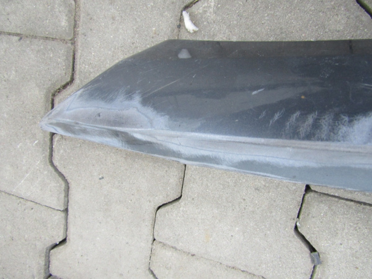 Prednji branik Spoiler dokładka desni VOLVO S60 V60 R DESIGN 18-