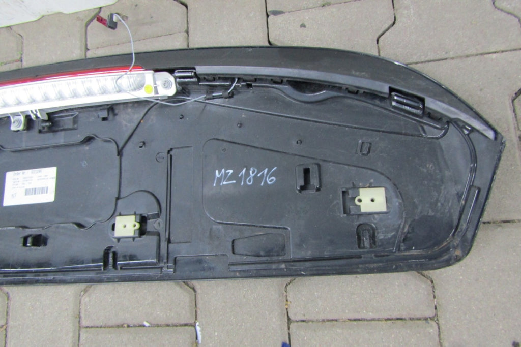 Spojler BMW 3 F31 LOTKA KLAPY zadnji 51627263166