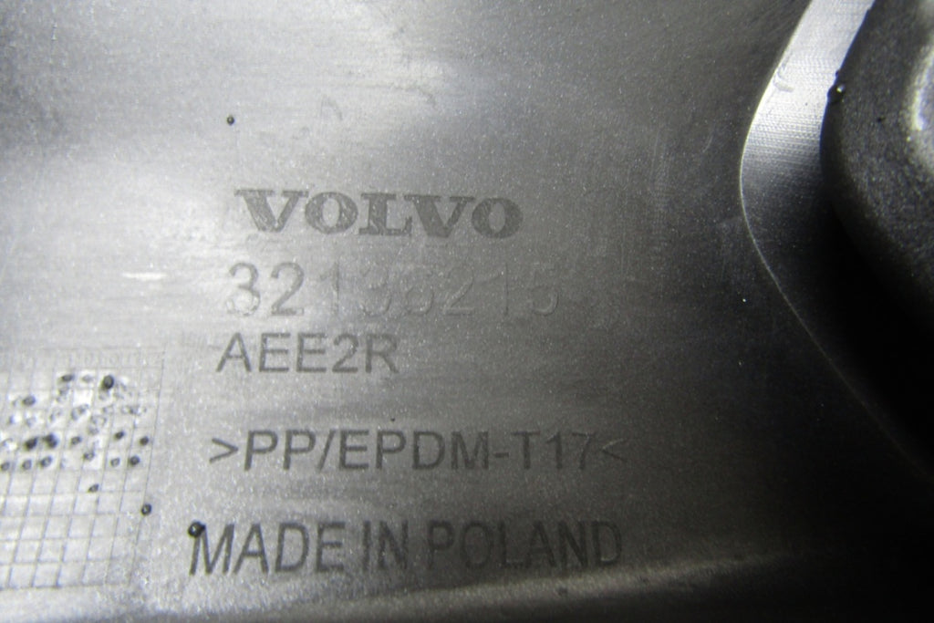 Spojler ZDERZAKA zadnji VOLVO XC60 II LIFT R-DESIGN 21-