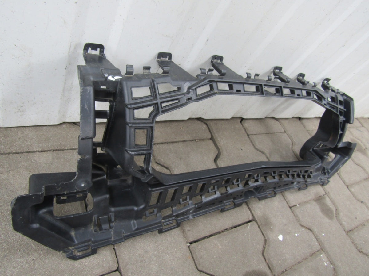 Ślizg mocowanie zderzaka prednji MERCEDES W206 AMG 22- A2068855103