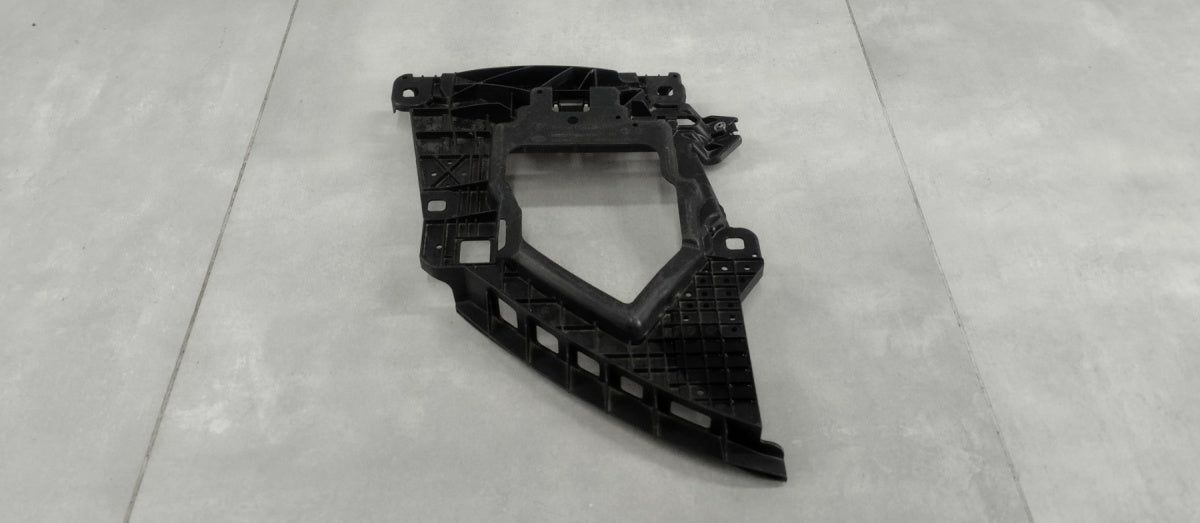 Ślizg uchwyt svjetla lijevi prednji PORSCHE CAYENNE lift 14-17 7P5941045B