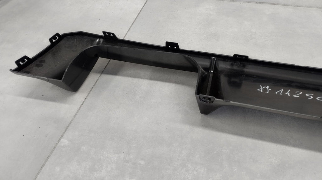 Spojler dokładka dyfuzor zderzaka zadnji BMW M4 G82 G83