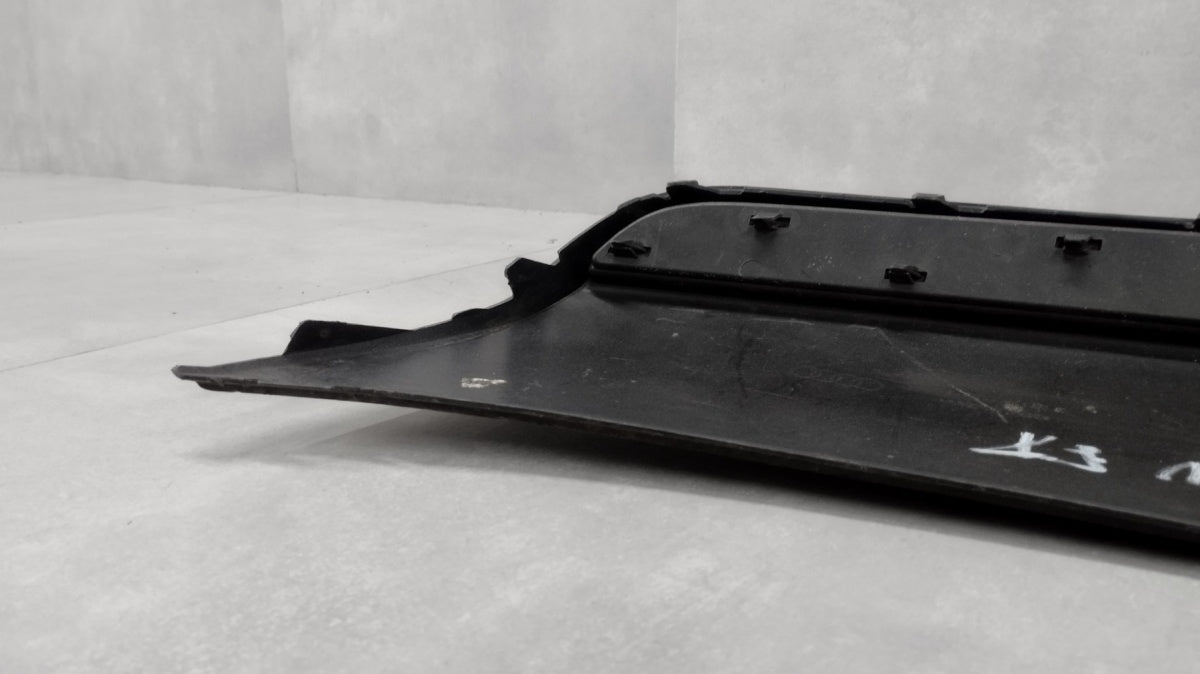 Zadnji branik Spoiler dokładka dyfuzor AUDI A3 8V5 SEDAN 13- 8V5807521