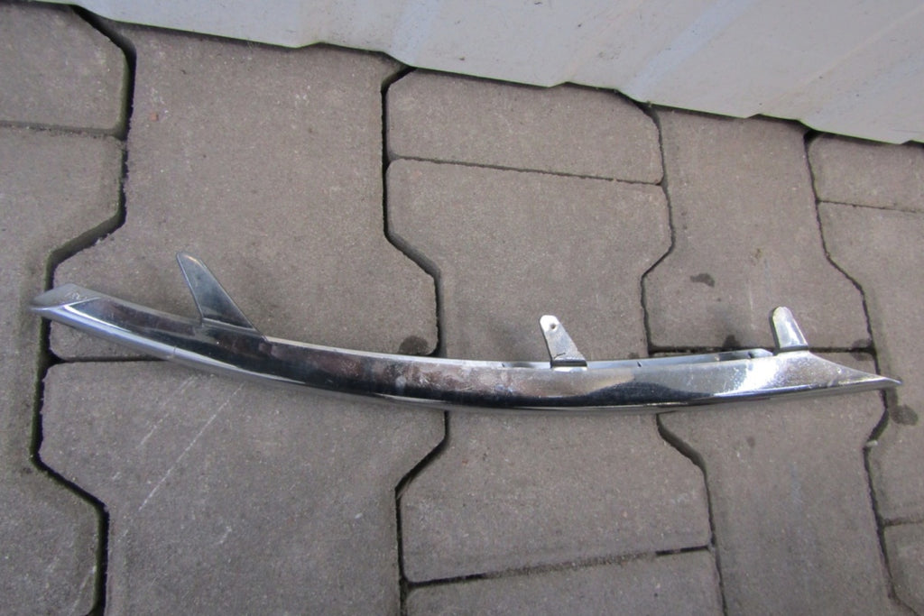 Prednji branik obloga lajsna VW TOUAREG 7L 06-10 LIFT