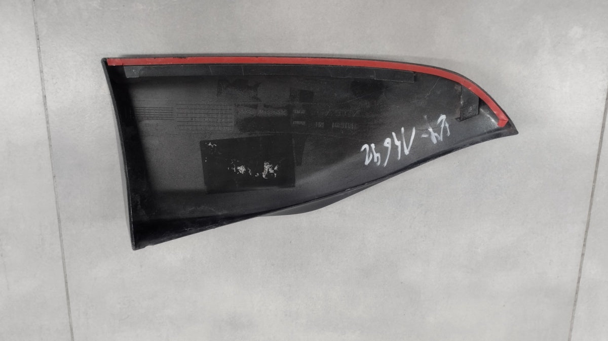 Spojler DOKŁADKA ZDERZAKA zadnji desni VOLVO V40 12-19 OEM 31316891 NAROŻNIK