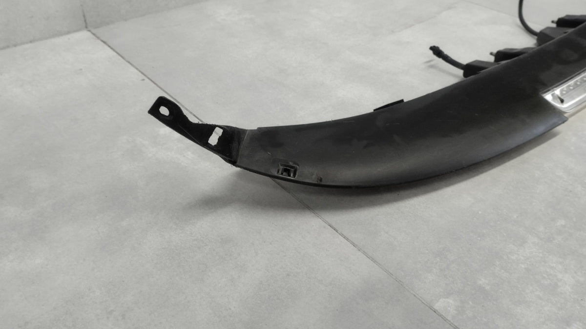 Spojler treće svjetlo STOP Peugeot 308 III T10 karavan SW / 9837890980