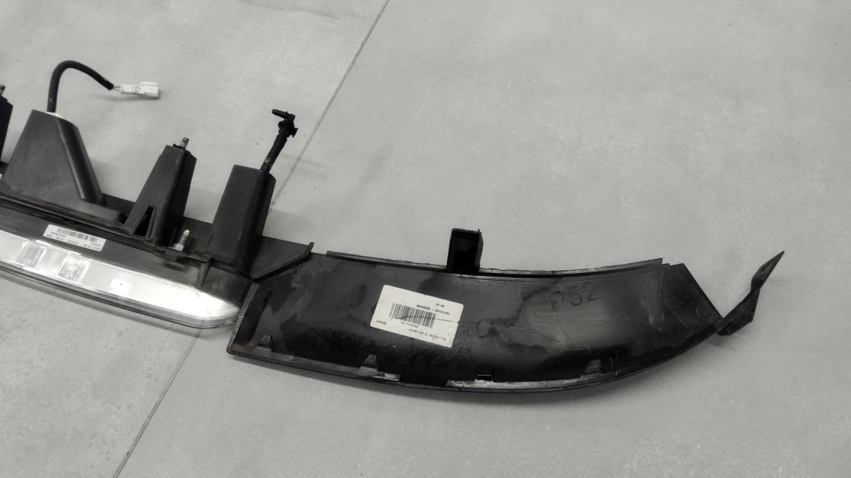 Spojler treće svjetlo STOP Peugeot 308 III T10 karavan SW / 9837890980