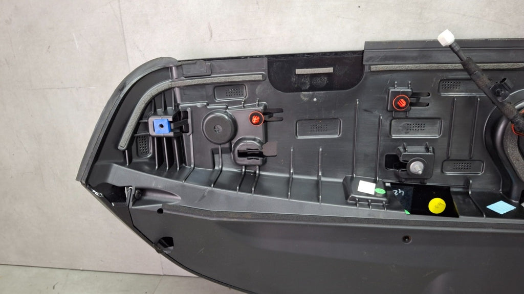 Spojler gepek vrata Vw Volkswagen Passat B9 3J0 R-Line kombi 24-