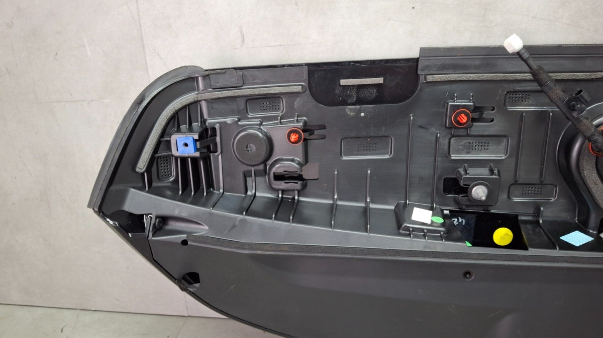 Spojler gepek vrata Vw Volkswagen Passat B9 3J0 R-Line kombi 24-