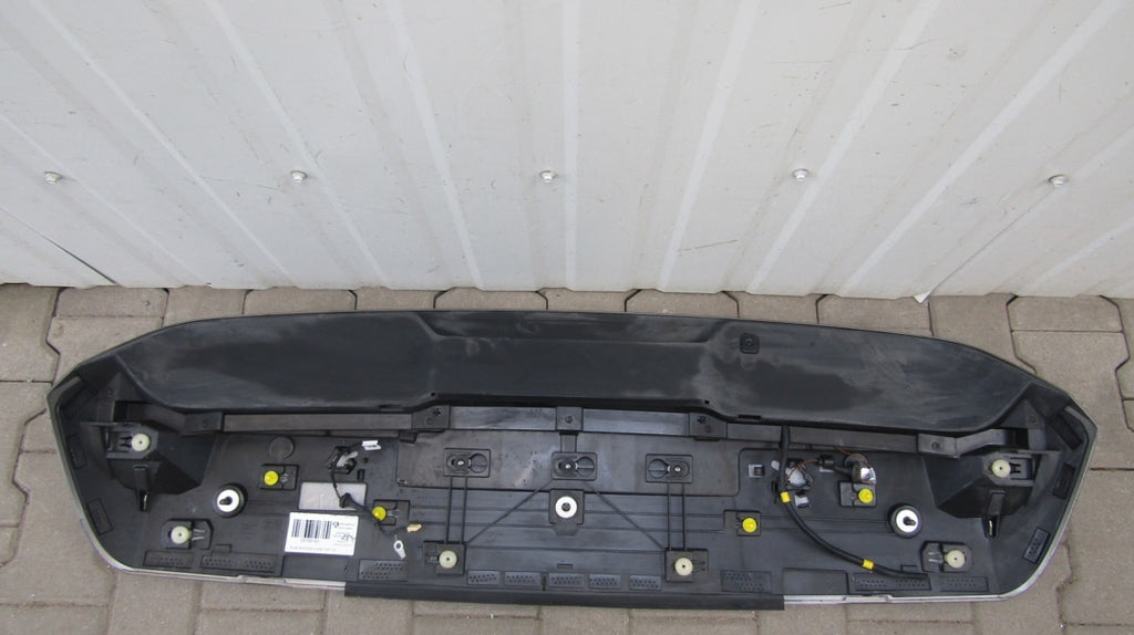Spojler gepek vrata Volvo XC40 17-