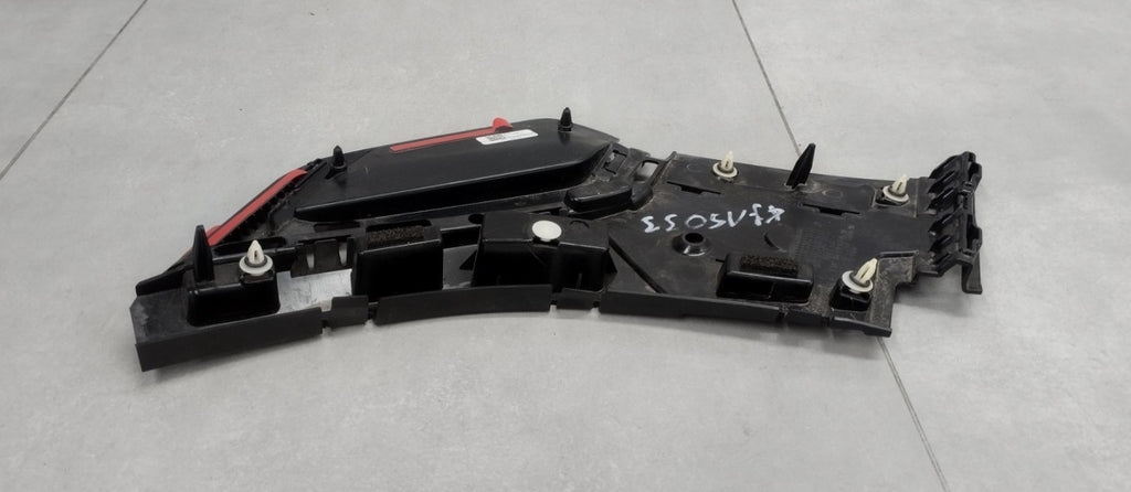 Blatobran usisnik A desni Skrzelo BMW X6M F96 G06 19-26 8746969