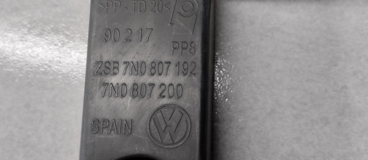 WSPORNIK RAMKA ZDERZAKA prednji VW SHARAN II 10-23 7N0807200