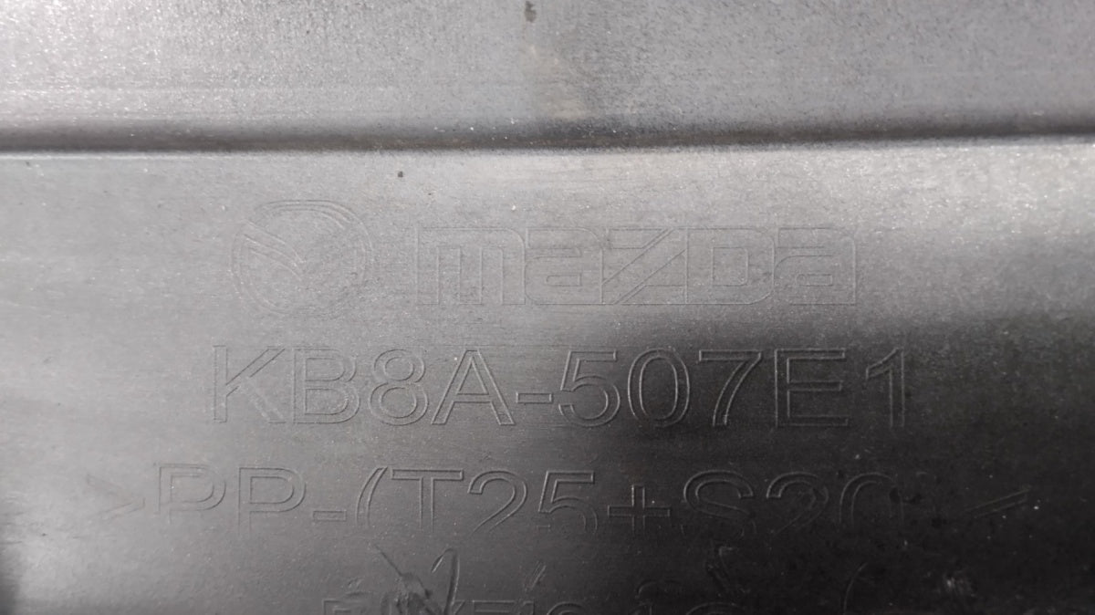 Maska (grill) Osłona blenda lajsna nosek a prednja Mazda CX-5 II rocznik 17-22 KB8A-507E1