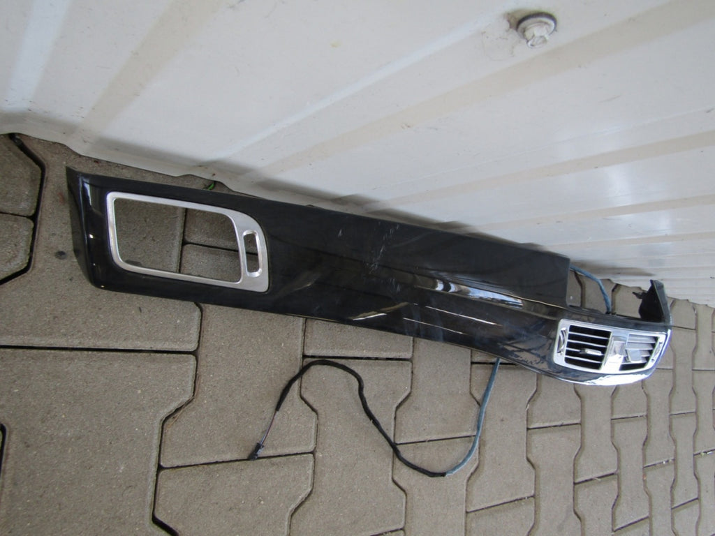 DEKOR lajsna KONSOLI KRATKI MERCEDES CLS 218 UK