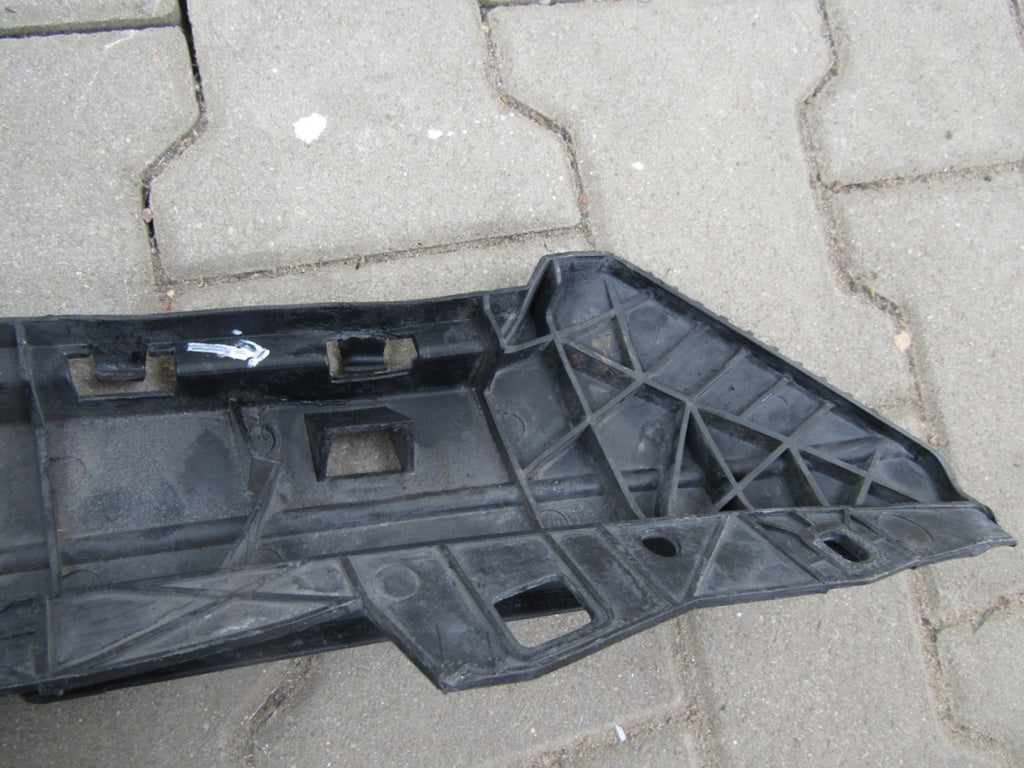 Wzmocnienie belka wspornik zderzaka prednji Mercedes W176 12-
