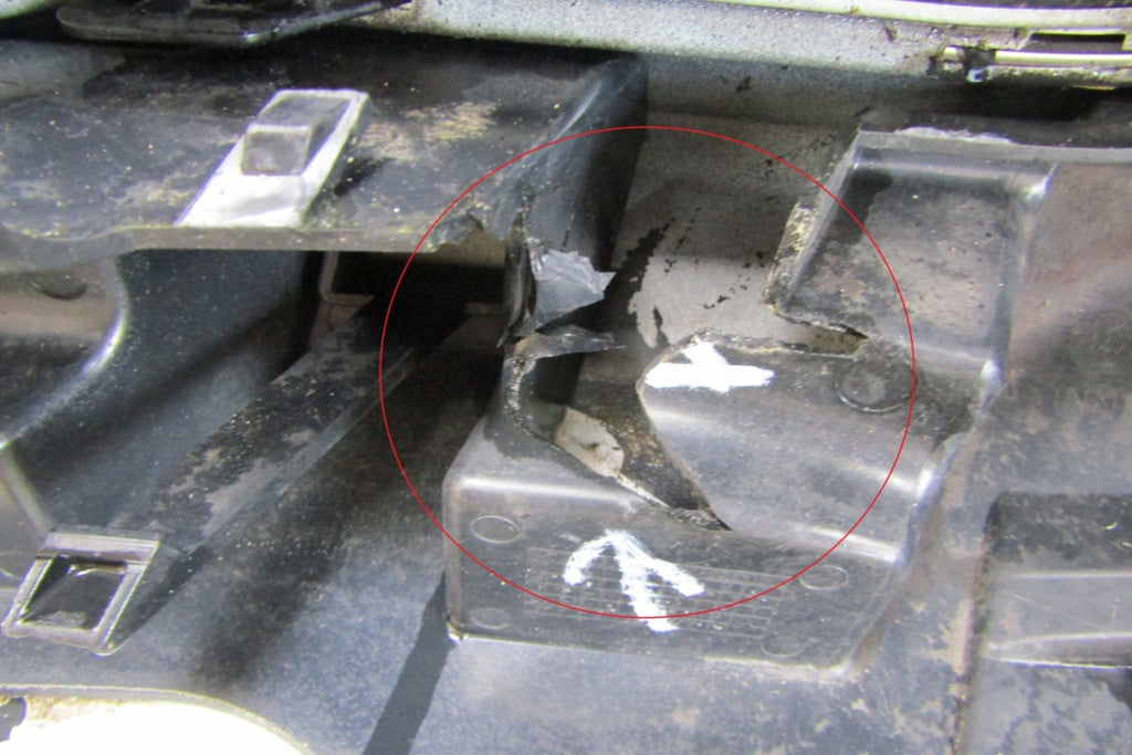 Prednji branik BMW 2 F22 F23 13-