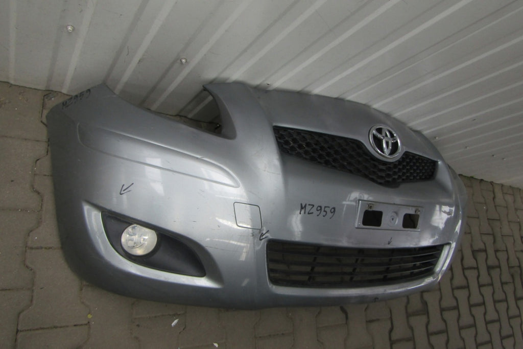 Prednji branik Toyota Yaris II LIFT 09-11