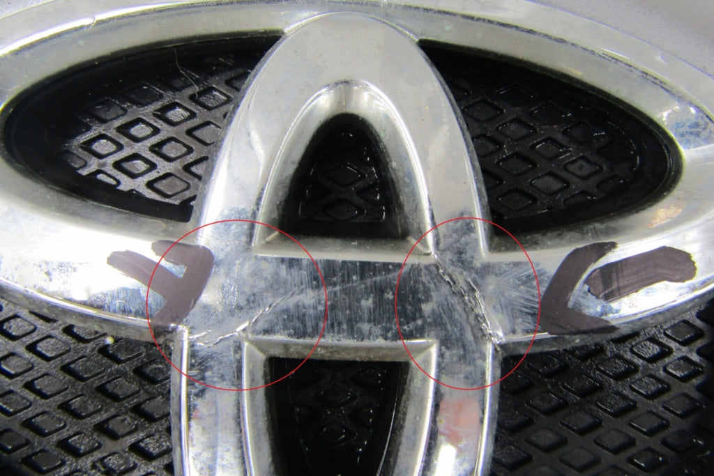 Prednji branik Toyota Yaris II LIFT 09-11