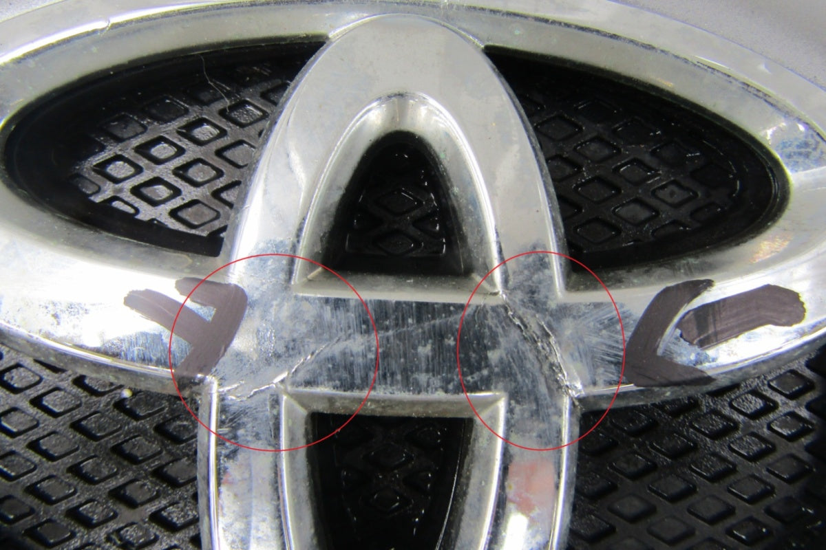 Prednji branik Toyota Yaris II LIFT 09-11