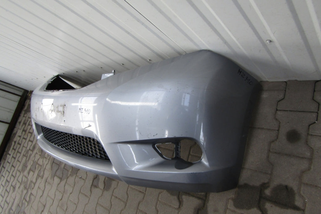 Prednji branik Toyota Sienna 10-