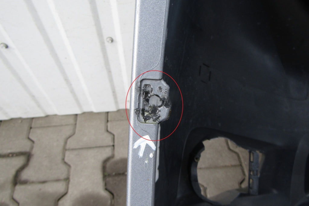 Prednji branik Toyota Sienna 10-