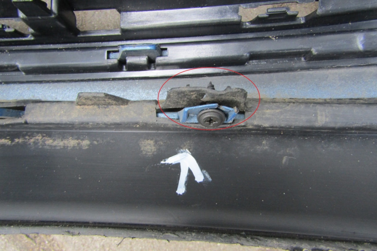 Prednji branik Renault Megane 3 III Lift 12-14