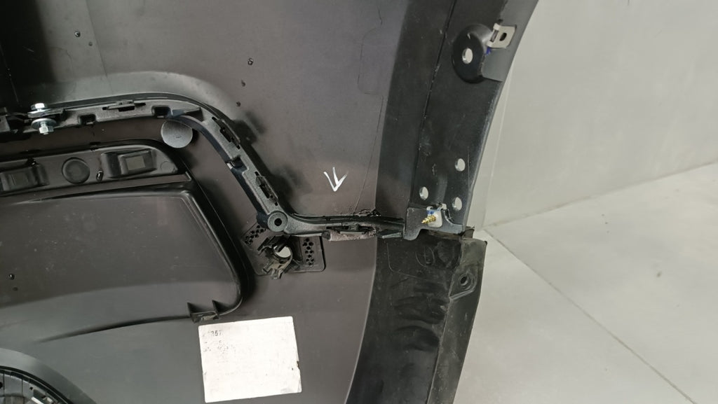 Zadnji branik Jeep Avenger 22-