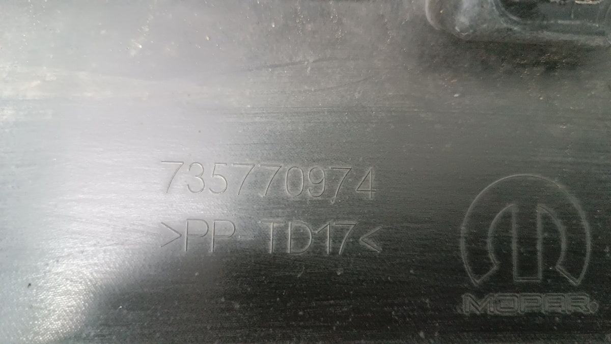 Zadnji branik Jeep Avenger 22-