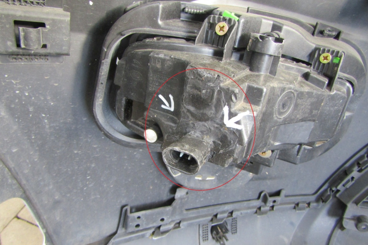 Prednji branik LAND ROVER DISCOVERY SPORT L550 14-18
