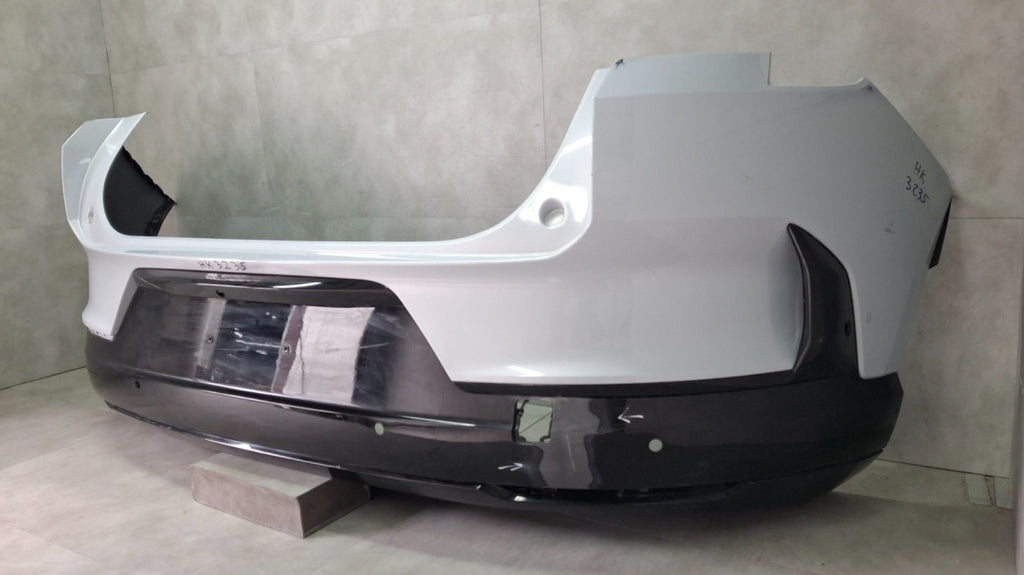 Zadnji branik POLESTAR 4 IV 23-