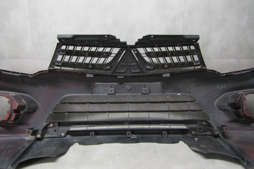 Prednji branik Mitsubishi Pajero Sport 2 II L200 4 IV Lift 10-15