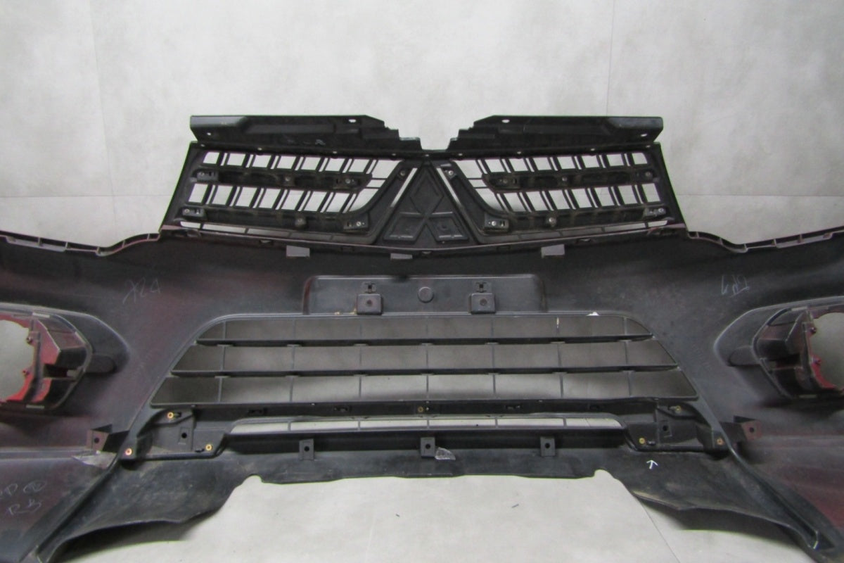 Prednji branik Mitsubishi Pajero Sport 2 II L200 4 IV Lift 10-15