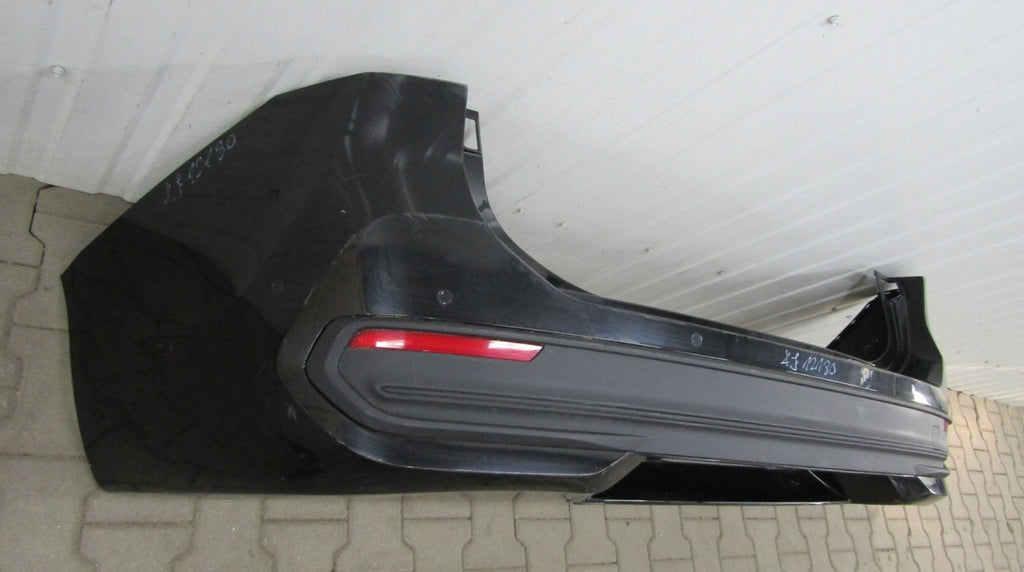 Zadnji branik VW PASSAT B9 3J0 KOMBI VARIANT 24-