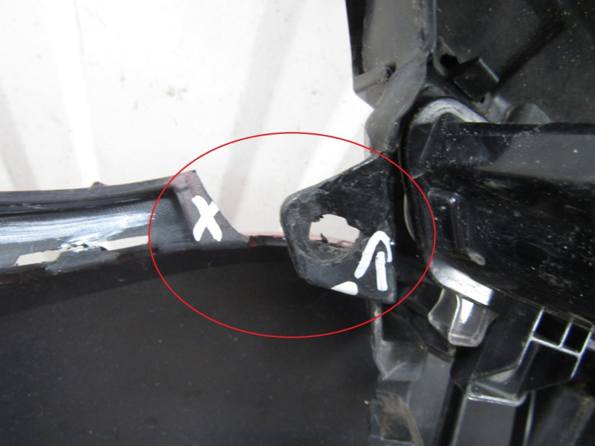 Prednji branik Renault Clio 4 IV 12-16