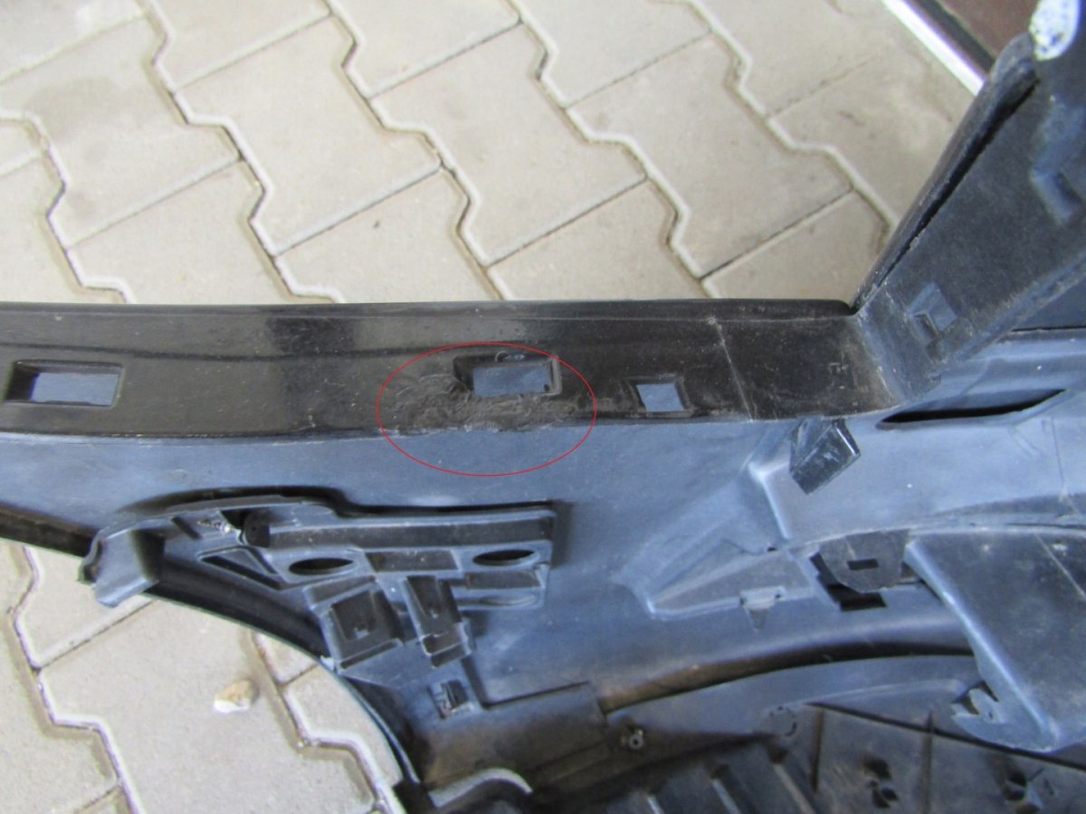 Prednji branik Citroen C4 Grand Picasso 06- (PŁYTA)